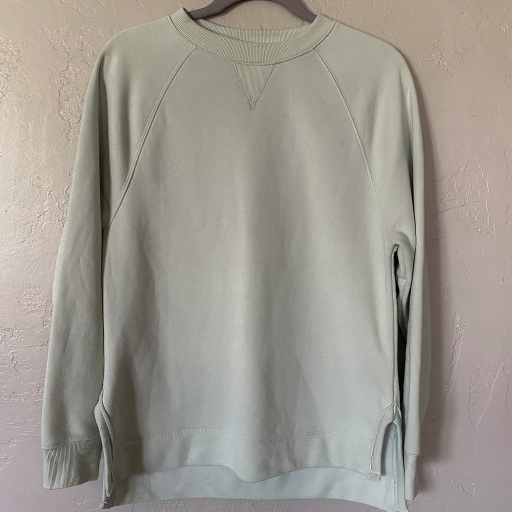Universal Thread - size S pullover sweatshirt